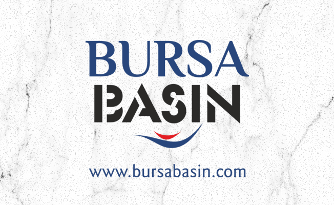 Bursa'da Kontrolden Çıkan Araç Refüje Çarptı: 1 Yaralı