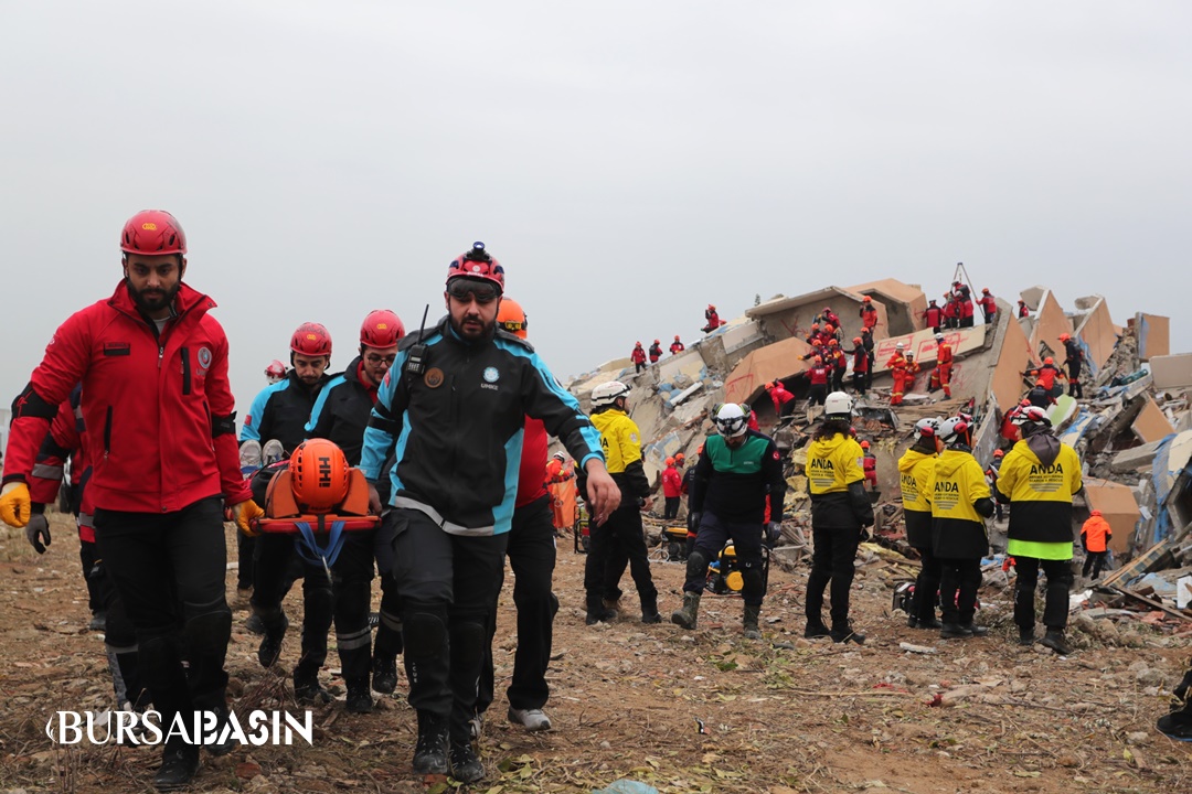 Gemlik’te Deprem Tatbikatı Gerçeğini Aratmadı (6)