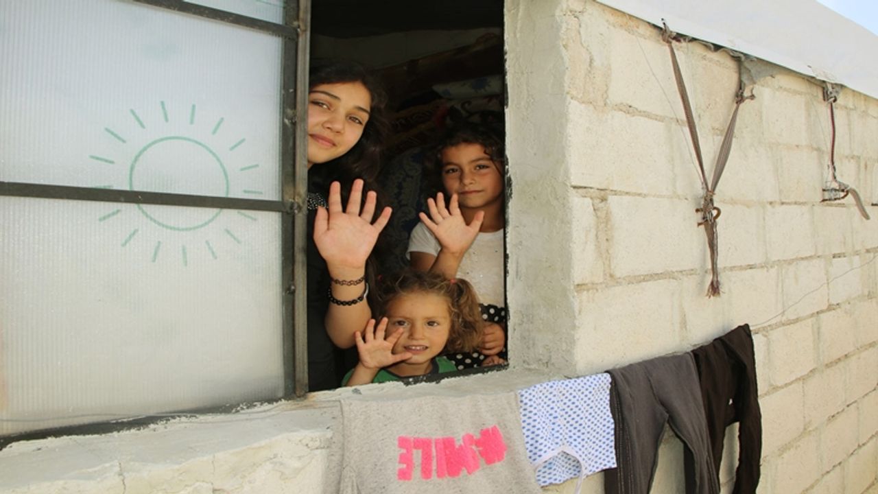 İhh İnsani Yardım Vakfı Bursa Şubesi Suriye'de 700 Briket Ev İnşa Ettirdi