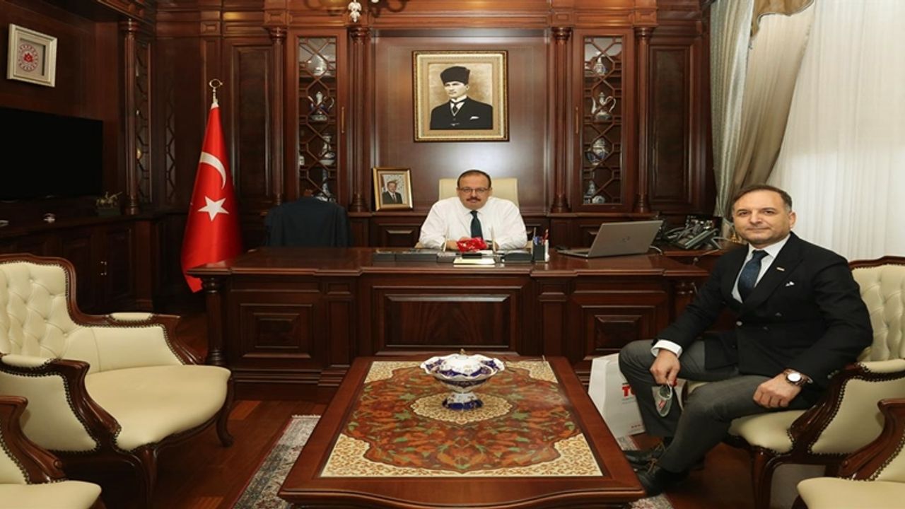 TÜRSAB Güney Marmara Bölge Temsil Kurulu Başkanı Saraçoğlu'ndan Bursa Valisi Canbolat'a Ziyaret