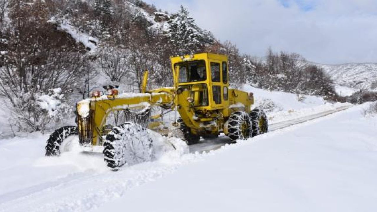 Yoğun Kar Yağışı Nedeniyle Kapanan 36 Köy Yolları Tekrar Açıldı!