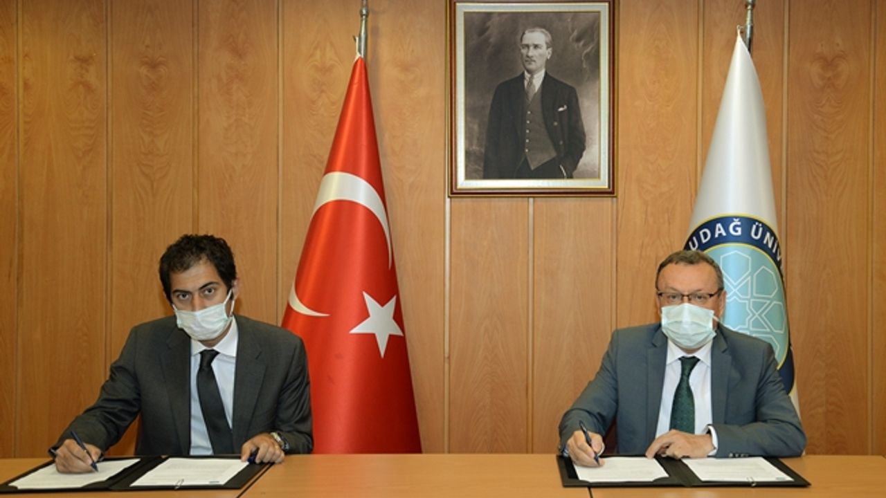 Bursa Uludağ Üniversitesi'nde Kemik Nakillerine İlişkin Protokol
