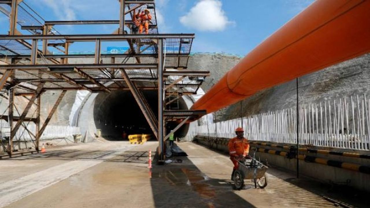 Çin'de İnşa Edilen Tünelde 14 İşçi Kayboldu