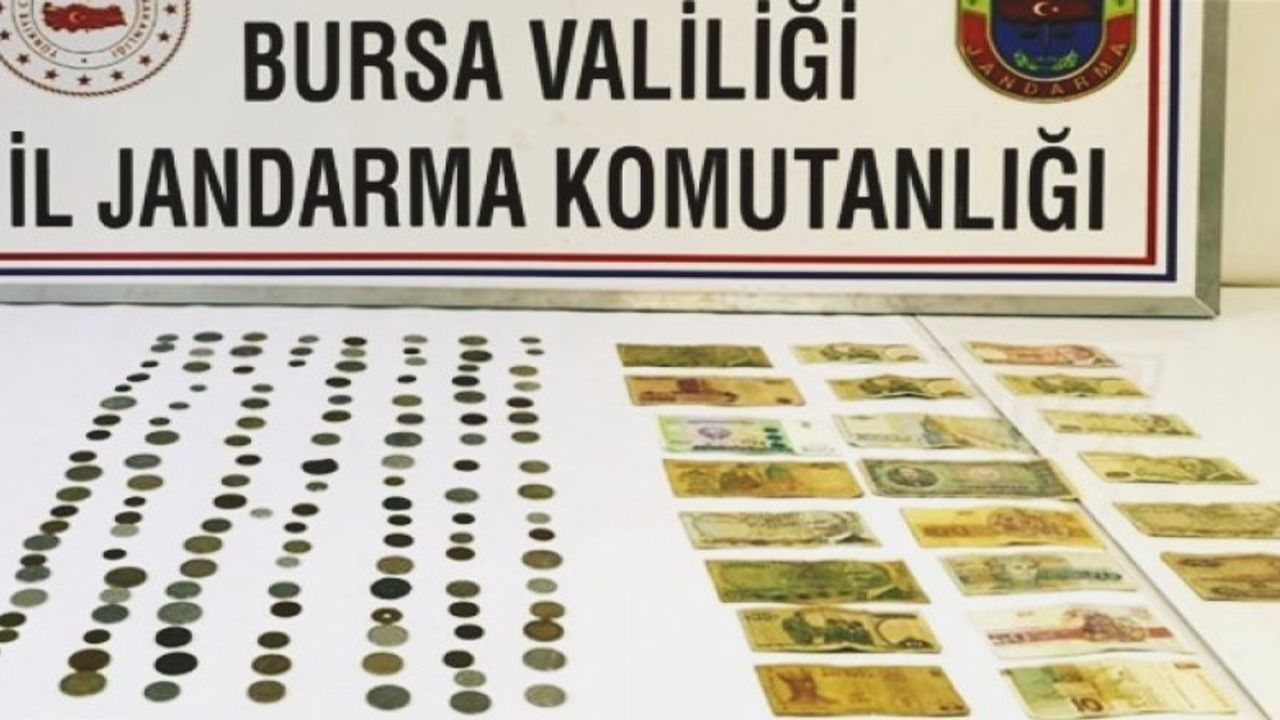 Bursa'da Tarihi Eser Satıcısına Jandarma Tarafından Suçüstü