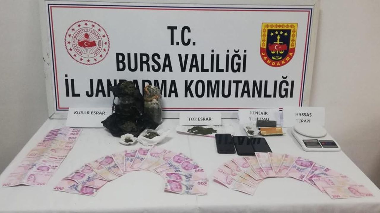 Bursa'da Uyuşturucu Operasyonu 1.5 Kilo Yakalandı!