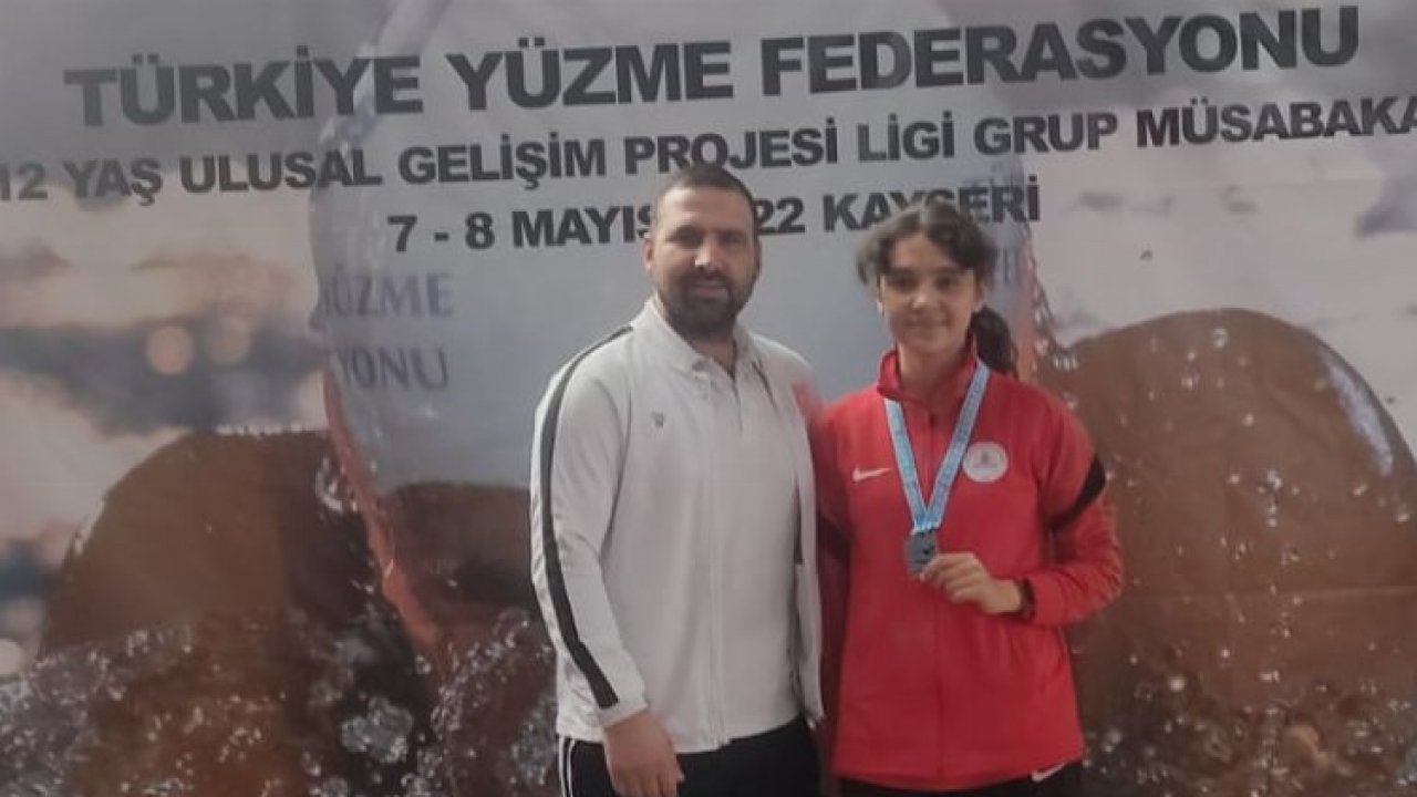 Nevşehirli yüzücüler Kayseri'de madalyalarla döndü
