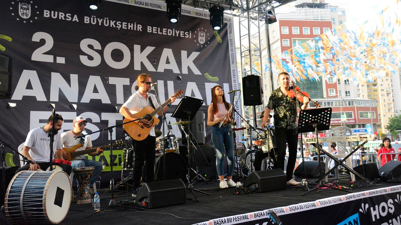 Bursa uluslararası sokak sanatçıları festivali