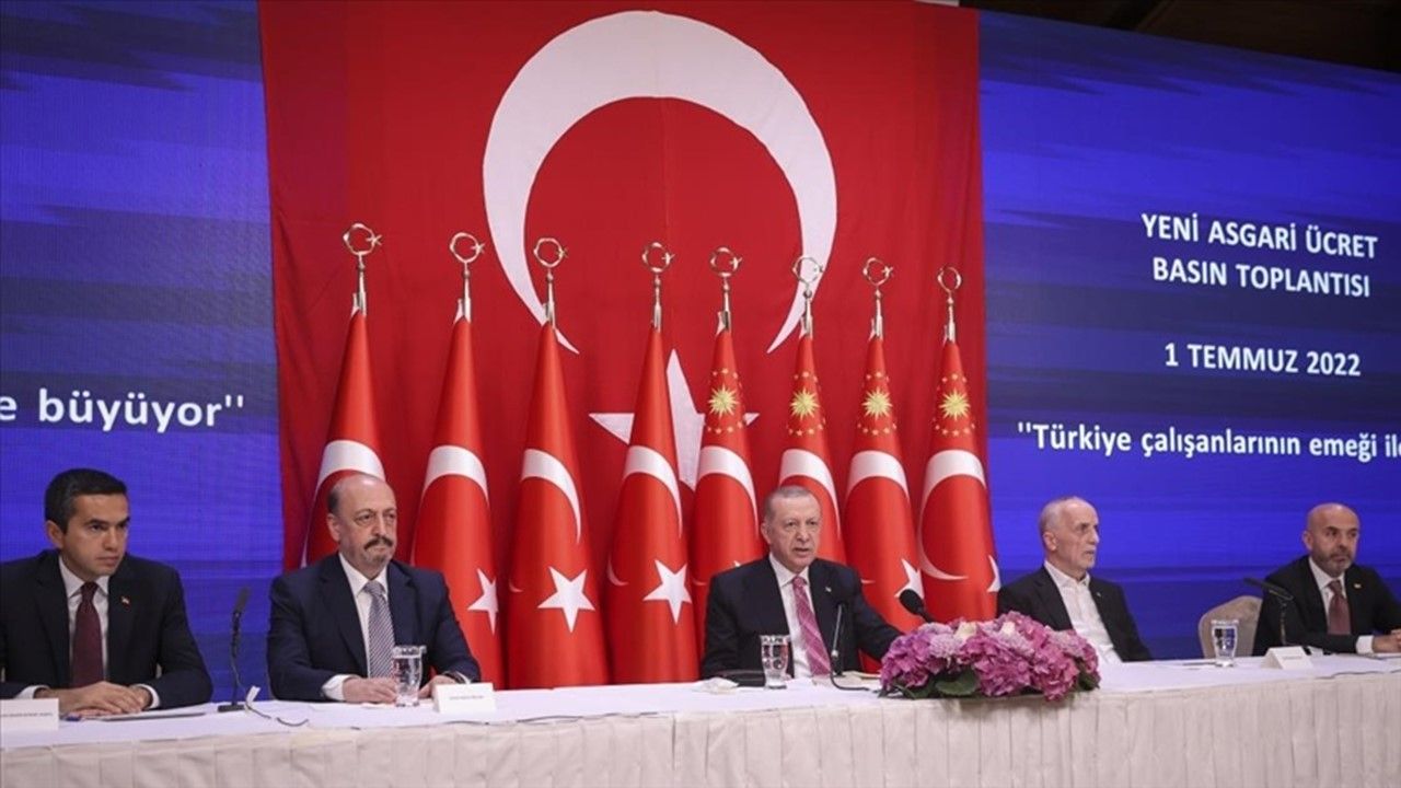 Cumhurbaşkanı Erdoğan'dan yeni asgari ücret açıklaması