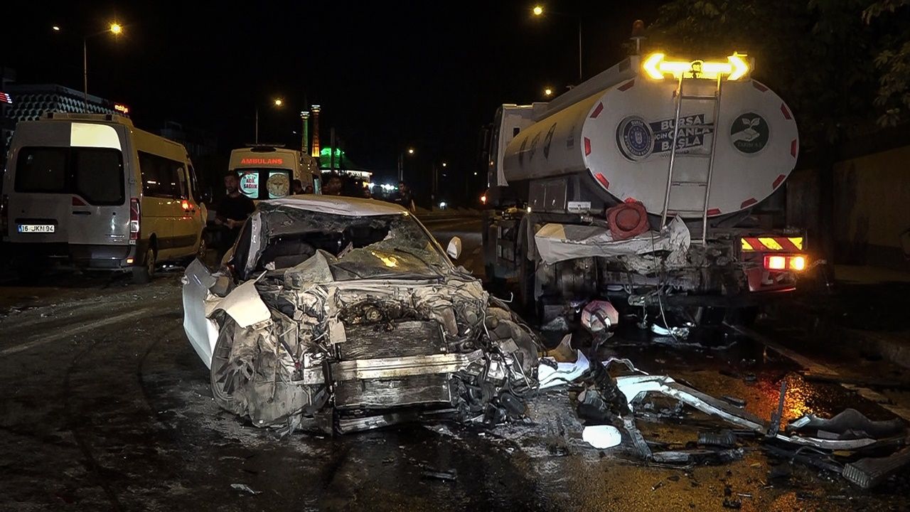 Bursa'daki 4 aracın karıştığı kazada 5 kişi yaralandı