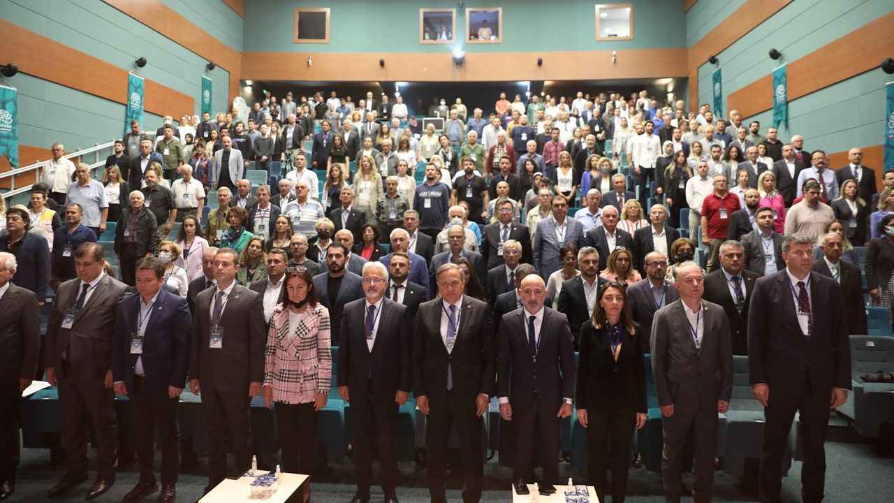 CHP’li yöneticiler ile belediye başkanları Bursa’da