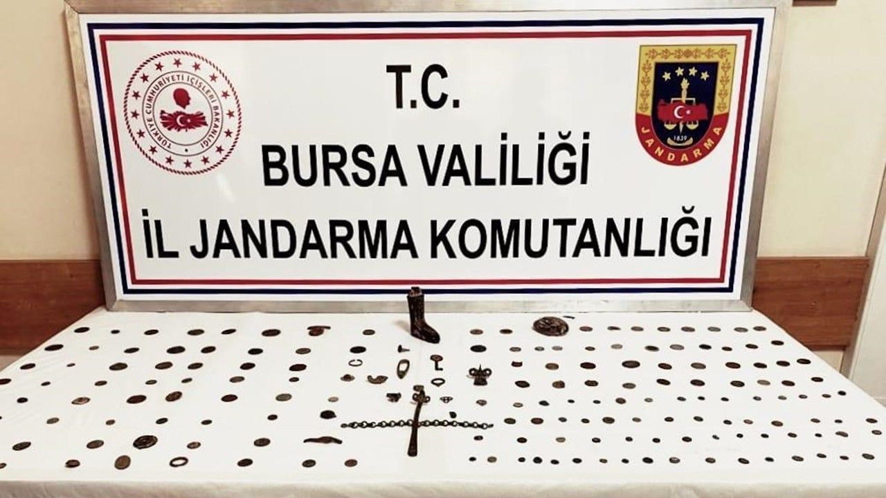 Bursa'da 161 sikke ele geçirildi