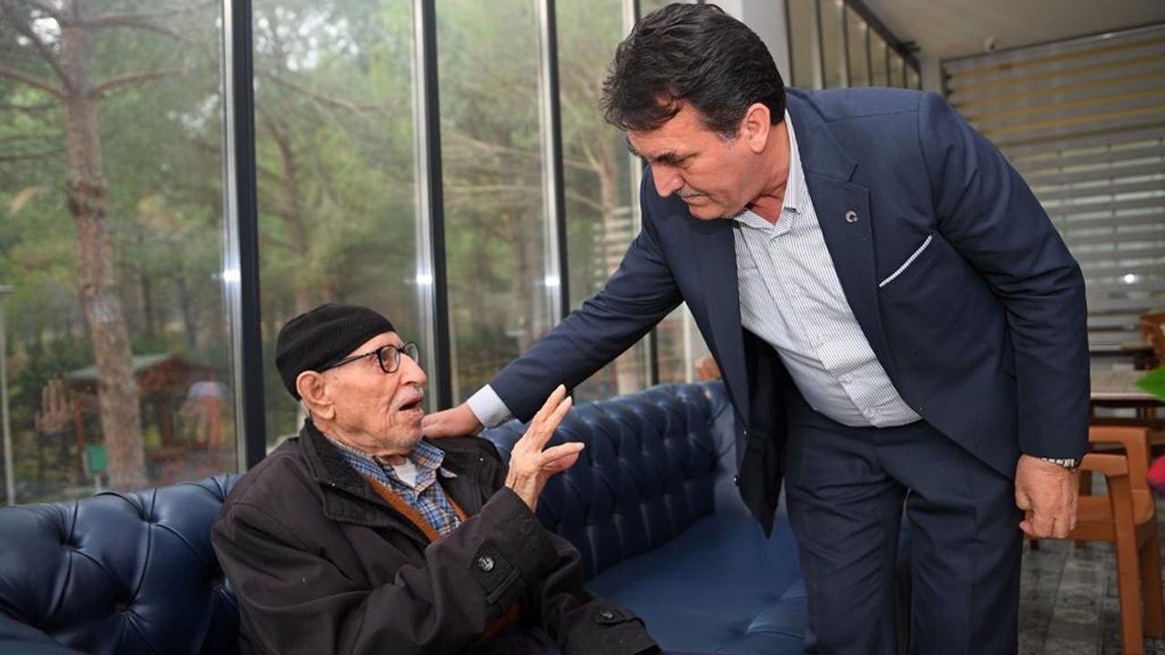 Başkan Mustafa Dündar'dan Yılbaşı Ziyareti