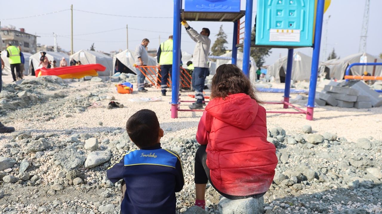 Bursa’dan depremzede çocuklara oyun parkı