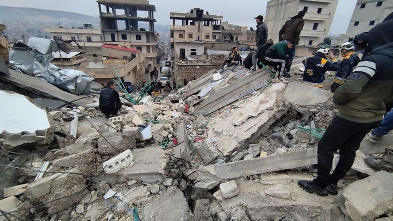 7,7'lik deprem Suriye'yi de vurdu