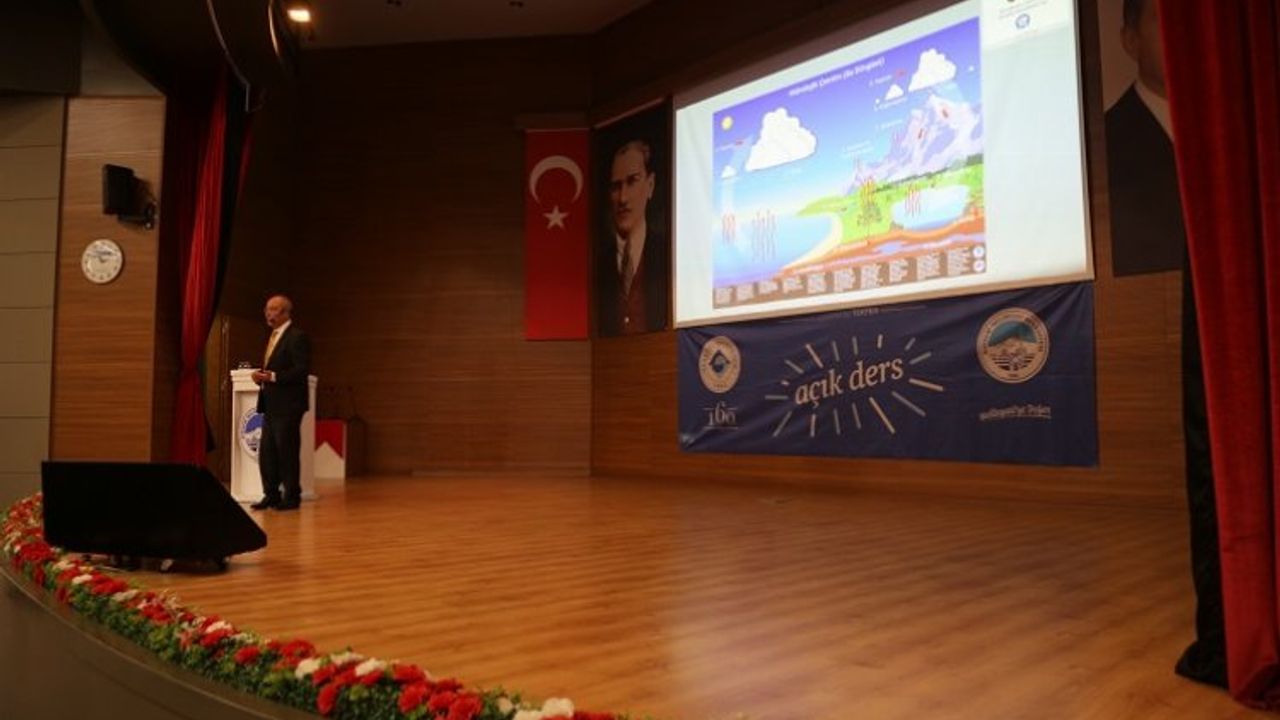 Kayseri Melikgazi'de deprem semineri