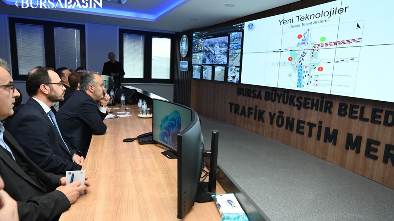 Bursa, Trafik Sorunlarına 'Aklın Yolu Ödülü' ile Çözüm Sunuyor!