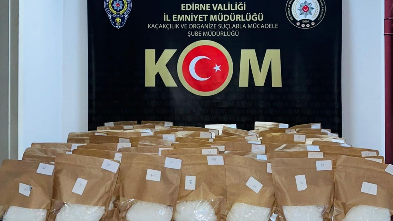 Edirne'de bir panelvanda 72 kilogram uyuşturucu ele geçirildi