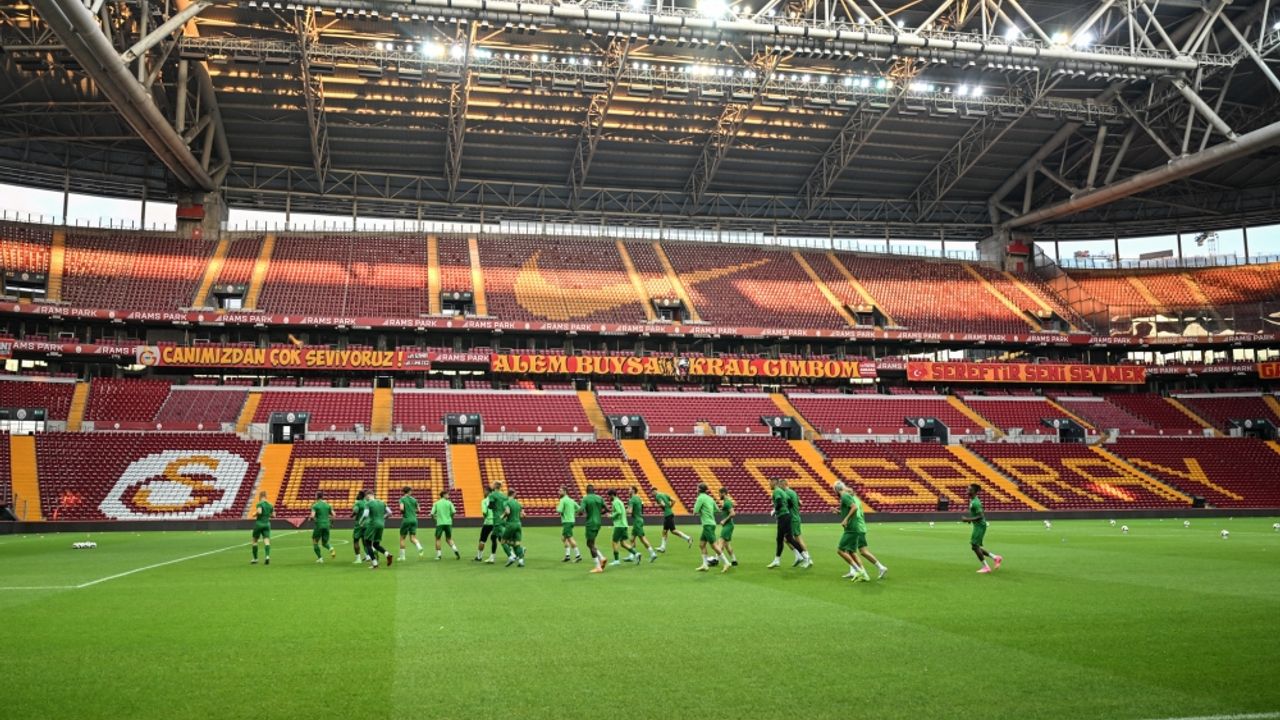 Galatasaray, Zalgiris maçı hazırlıklarını tamamladı