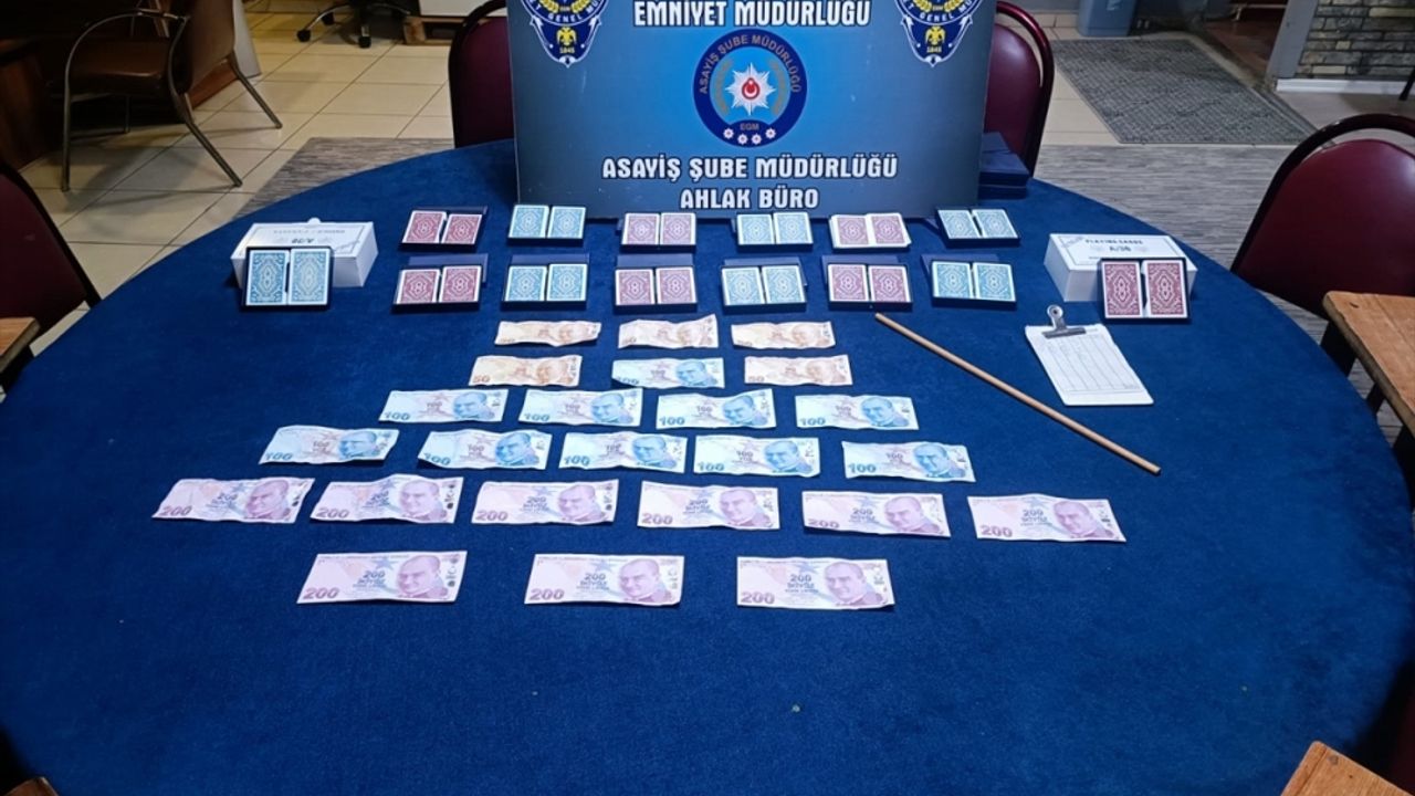 Kocaeli'de kumar oynayan 4 kişiye para cezası verildi