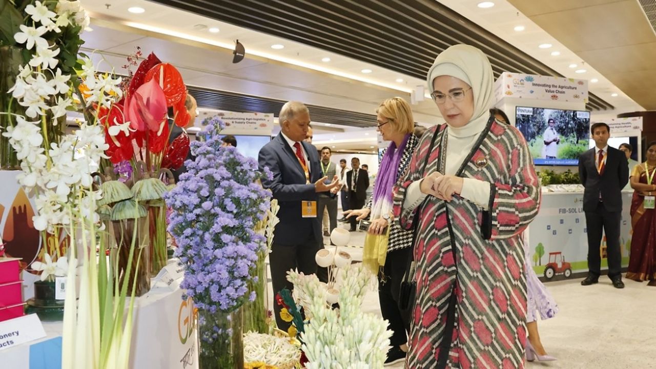 Emine Erdoğan, G20'ye katılan liderlerin eşleriyle ziyaretlerde bulundu