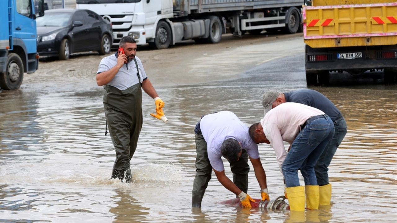 İstanbul'da selin yaşandığı ilçelerde büyük hasar oluştu