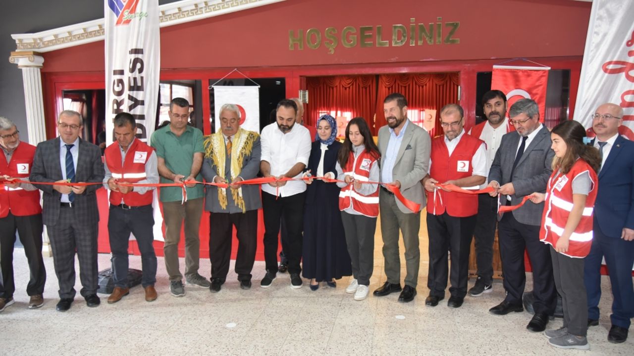 Sındırgı'da Türk Kızılay'ın "Şefkat Evi" kapılarını 3'üncü kez ihtiyaç sahiplerine açtı