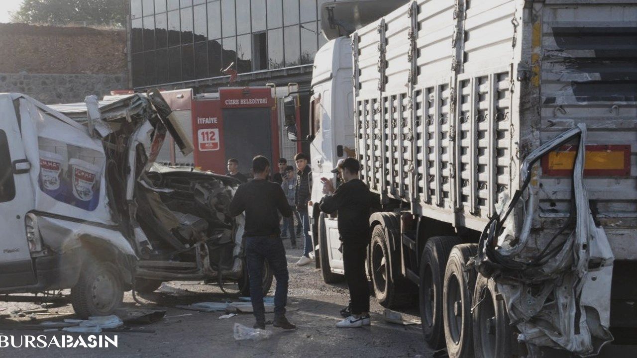 Cizre'de Trafik Kazası: Panelvan ile Kamyon Çarpıştı, 1 Ölü ve 1 Yaralı Var
