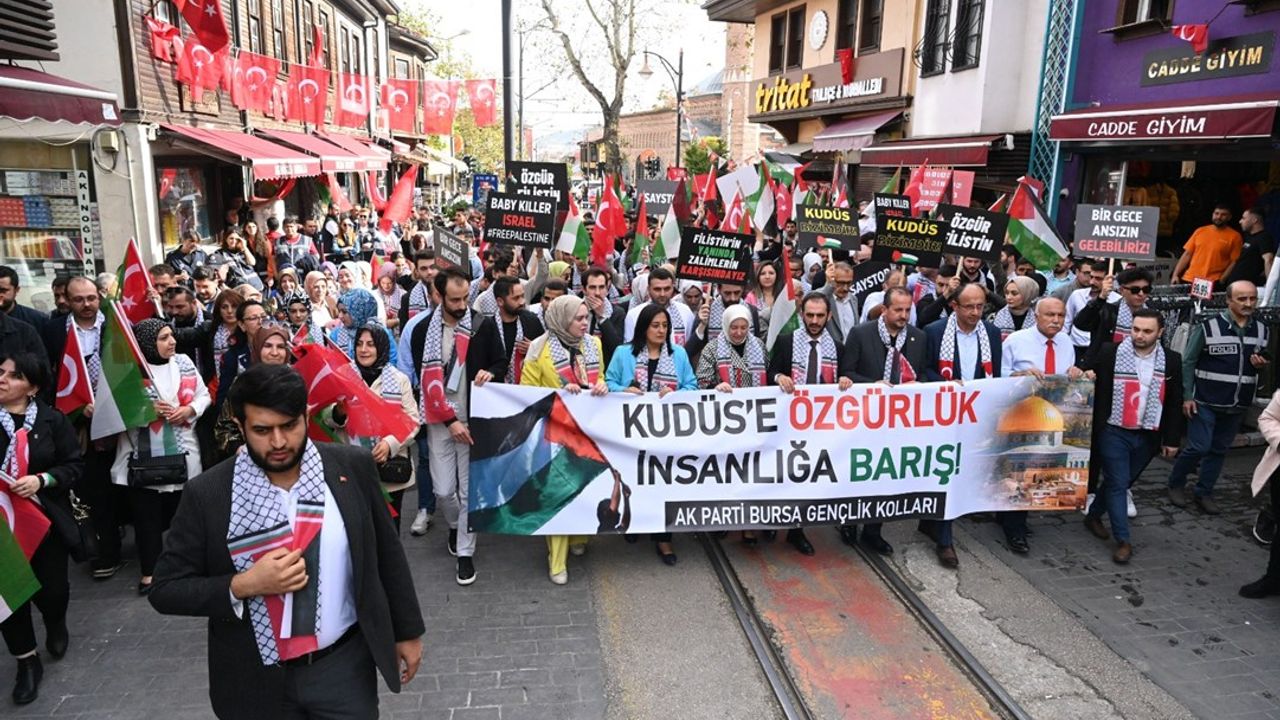AK Parti Bursa'dan Filistin'e Destek Yürüyüşü