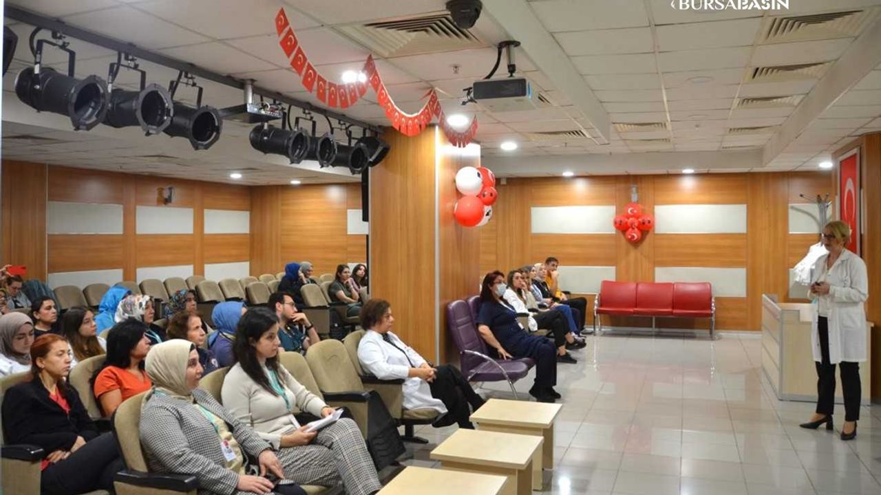 Bursa Yüksek İhtisas Hastanesi, Dünya KOAH Günü'nde Bilinçlendirme Eğitimi Düzenledi
