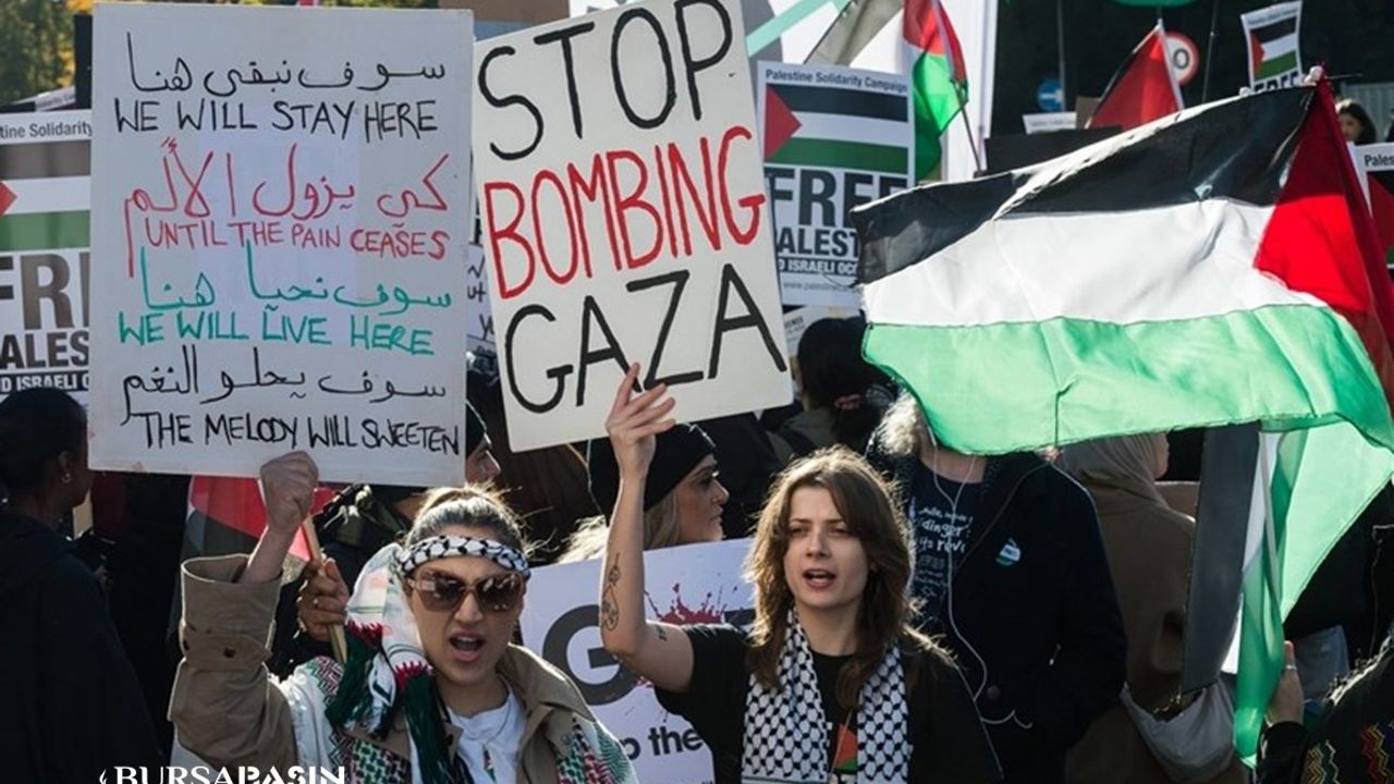 Filistin'e Destek: Hyde Park'ta Binlerce Gösterici Toplandı
