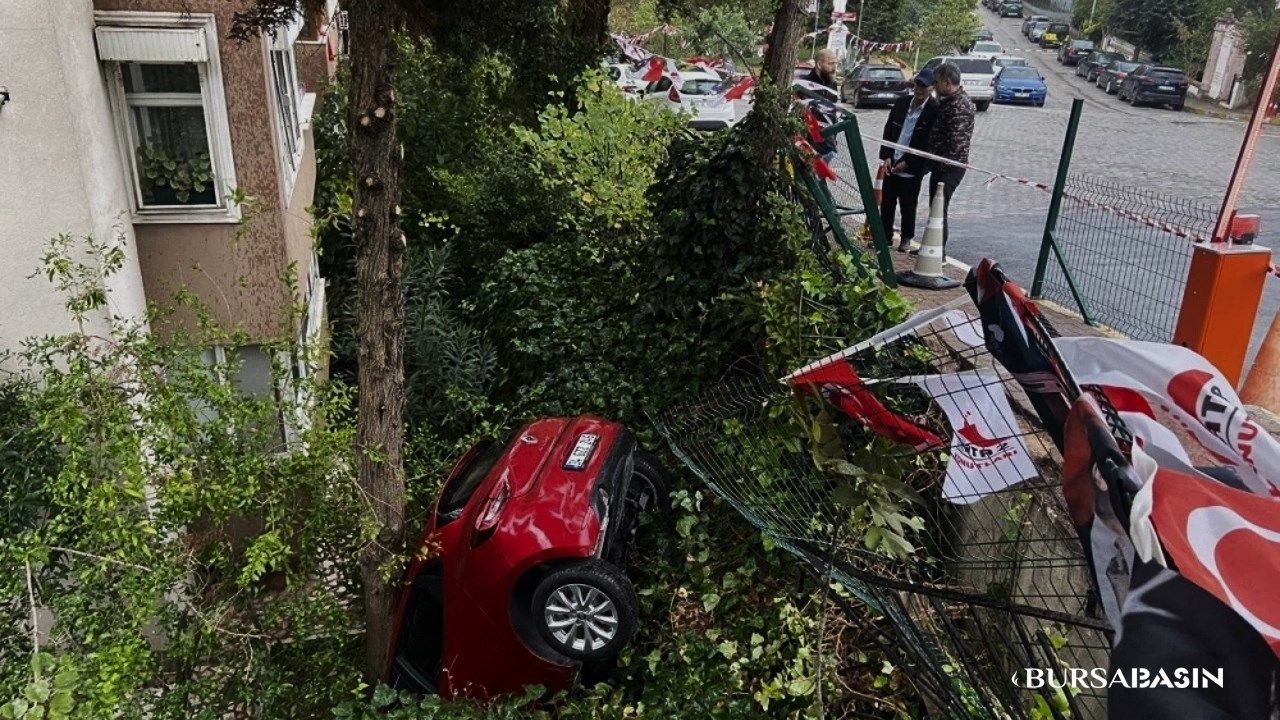 Üsküdar'da Otomobil 4 Katlı Binanın Bahçesine Düştü: Bir Yaralı Var