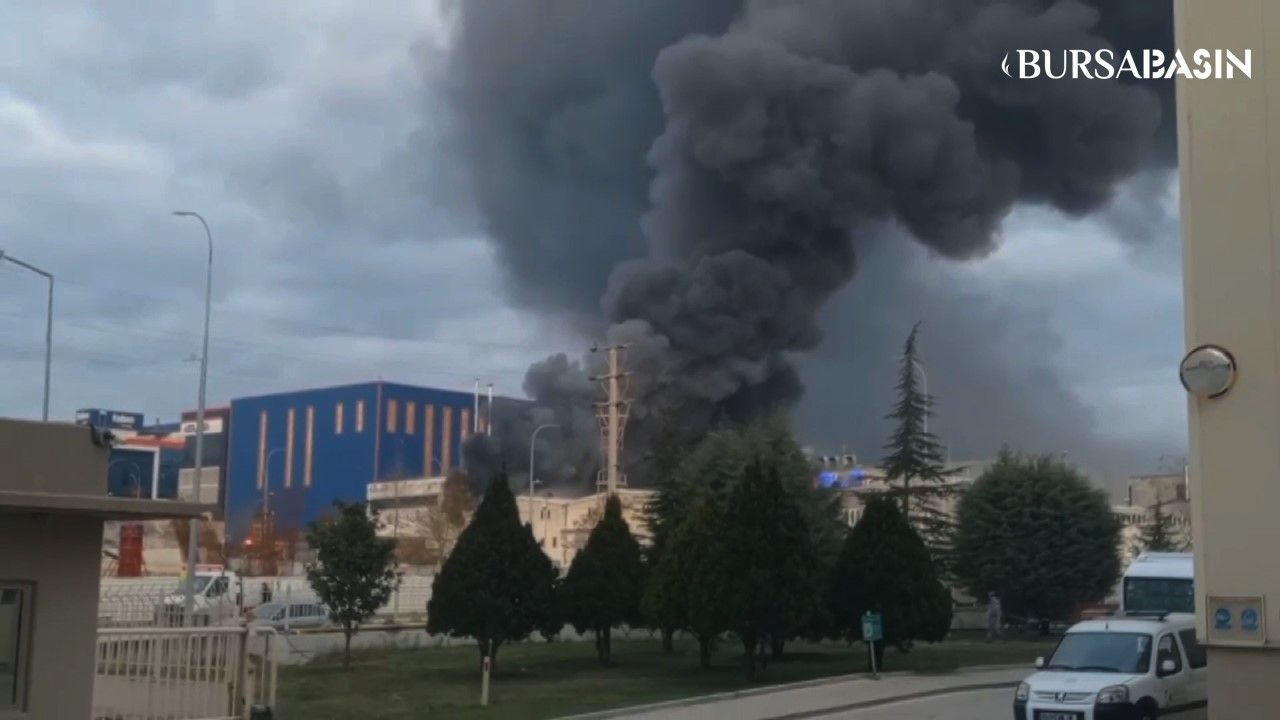 Bursa OSB'deki Plastik Toplama Fabrikasında Yangın