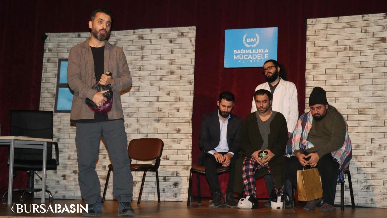 Ağrı'da Gazze İçin Dayanışma: Tiyatro, Resim Sergisi ve Kermes