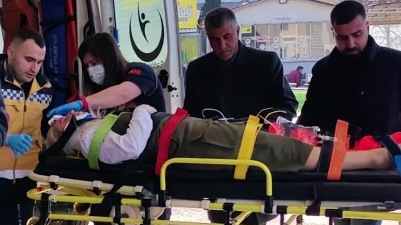 İnegöl'de Trafik Kazası: Otobüs ile Otomobil Çarpıştı, 1 Yaralı