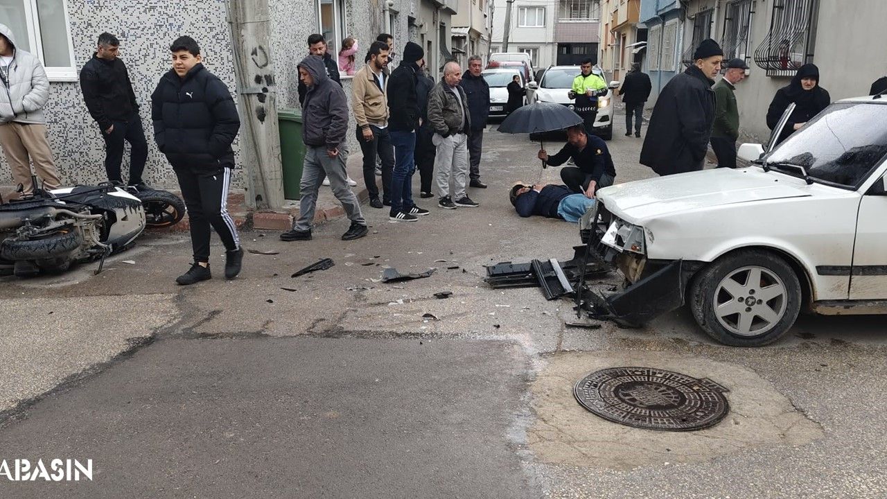 Bursa İnegöl'de Otomobil ile Motosiklet Çarpıştı: 1 yaralı