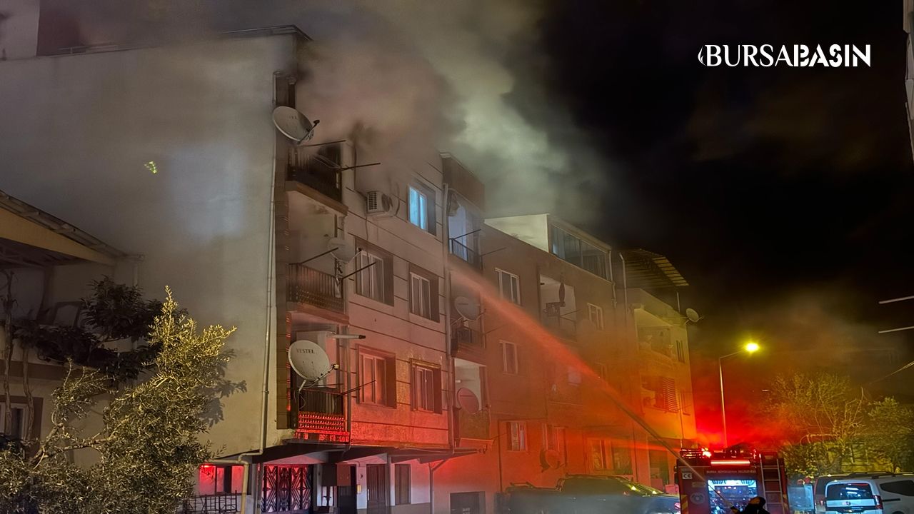 Mudanya'da Korkutan Yangın: 4 Katlı Bina Alev Alev!