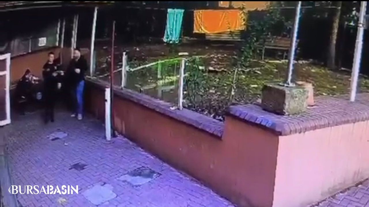 Bursa’da itfaiyeci kola şişesinden saniyelerle kurtuldu