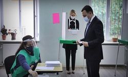 Gürcistan halkı yerel seçim için sandık başında