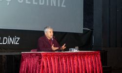 Usta yönetmen Mesut Uçakan Bursa'da sinemaseverlerle buluştu
