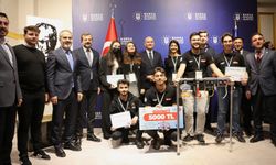 Bursa 'da Genç Girişimciler Ödüllerini Bakan Soylu'dan Aldı