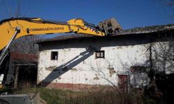 Osmangazi Belediyesi Metruk Bina Yıkımına Devam Ediyor