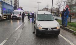 Bursa'da Baba ve Çocuğuna Araba Çarptı