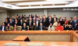 Gençlik ve Spor Bakanı Kasapoğlu'dan AK Parti Bursa İl Başkanlığı'na ziyaret