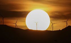Küresel elektrik üretiminde rüzgâr ve güneşin payı arttı