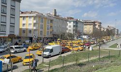 İstanbul'da taksicilerin sarı zam kuyruğu