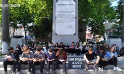 Mudanya ilçesinde öğrenciler açık havada kitap okudu