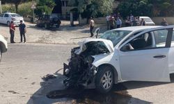 Bursa'da feci kaza! İki otomobil çarpıştı: 6 yaralı