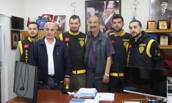 Edirne'de Gaziler Derneğinden çalınan televizyon ve bilgisayar bulunarak derneğe verildi