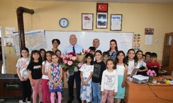 Gönüllü öğrencilerden İzmir Kavacık'ta anlamlı proje