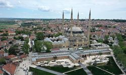 Selimiye Meydanı modern bir görünüme kavuşturuldu